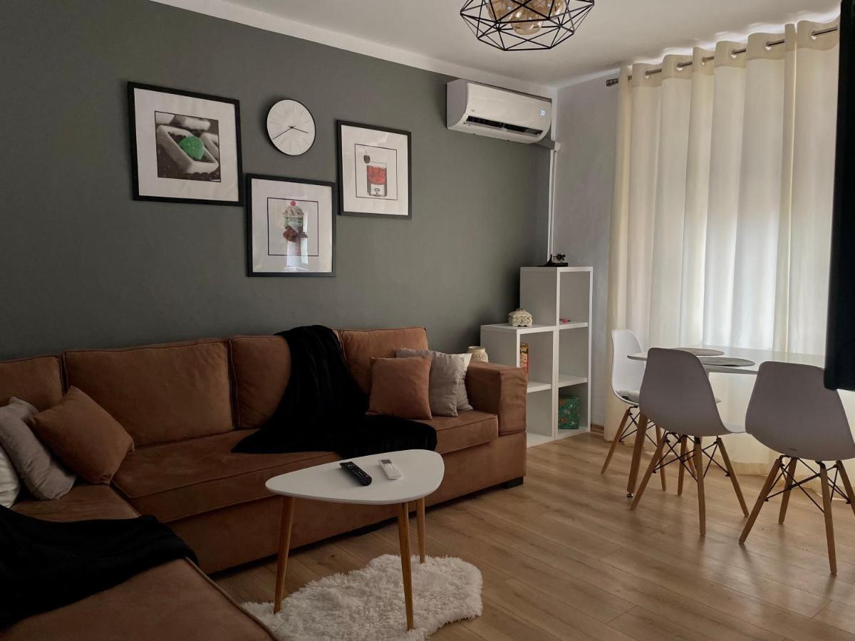 Luel Central Apartament Tiranë Ngoại thất bức ảnh